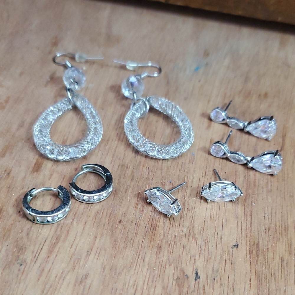 4 Pair Elegant Silver Earring Set DZ088